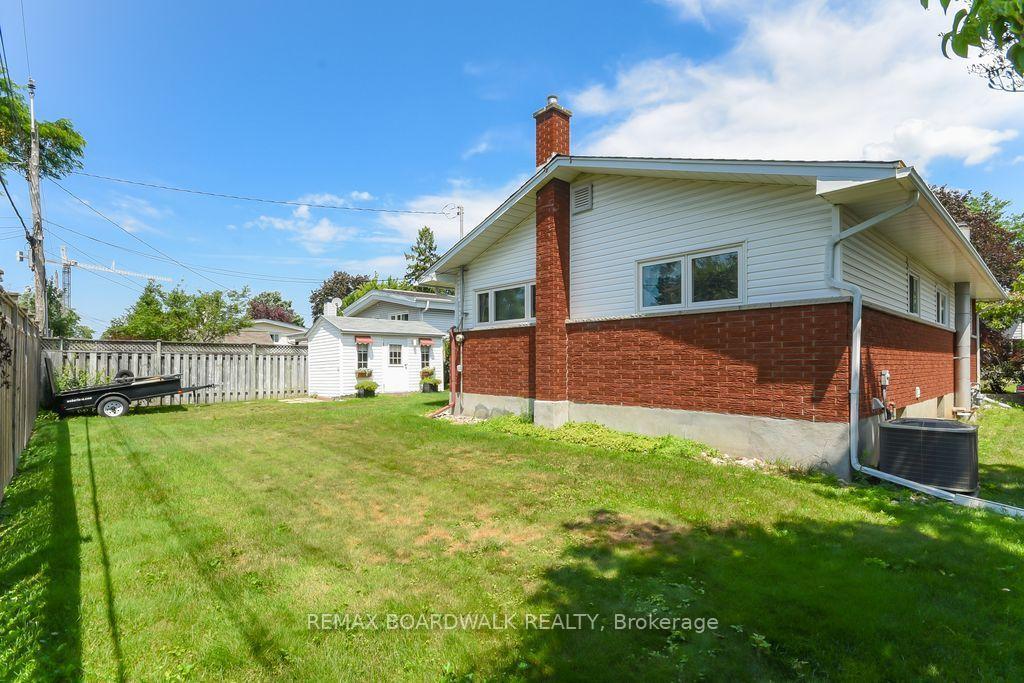 Photo 42 of 1392 Chartrand Avenue, Ottawa, Bilberry Creek/Queenswood Heights — HOMEH