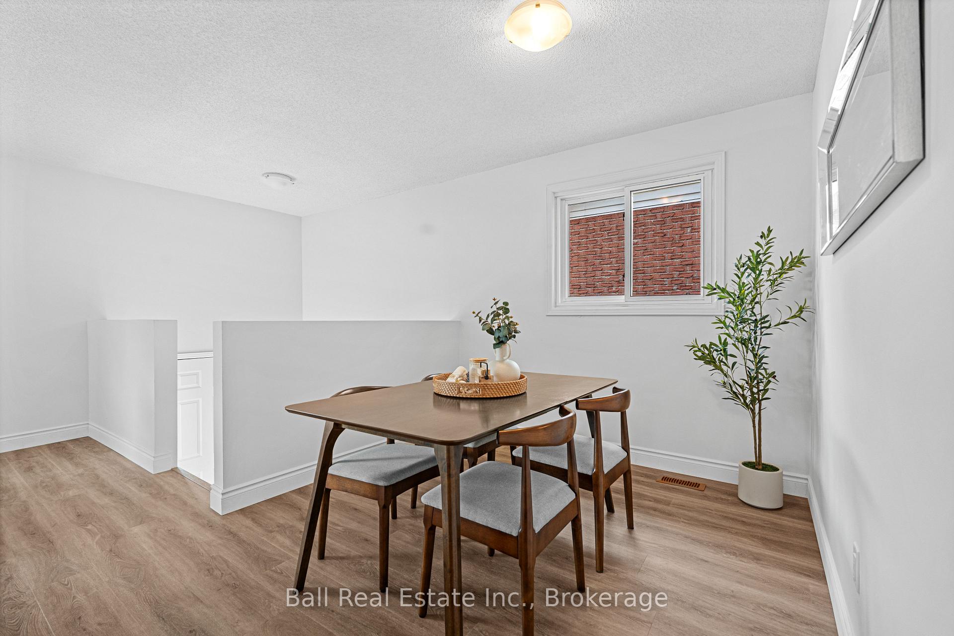 Photo 16 of 774 Mountain Ash Road, Peterborough, Otonabee Ward 1 — HOMEH
