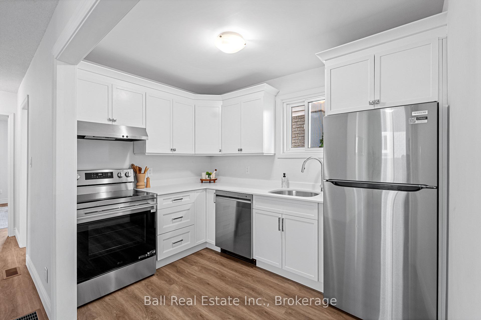 Photo 21 of 774 Mountain Ash Road, Peterborough, Otonabee Ward 1 — HOMEH