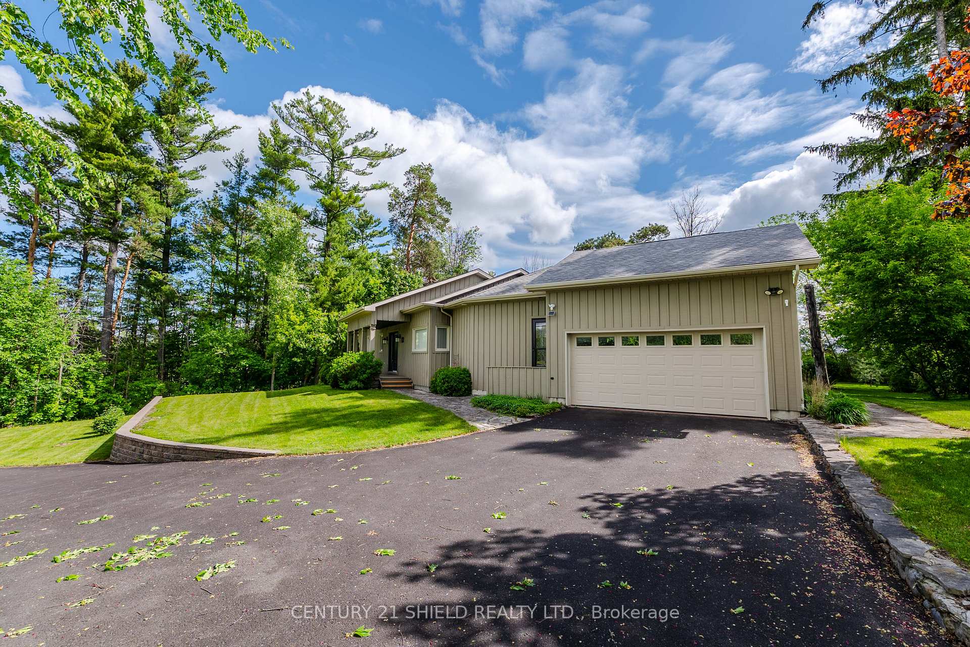 Photo 4 of 1 Forest Hill Road, South Stormont, Long Sault — HOMEH