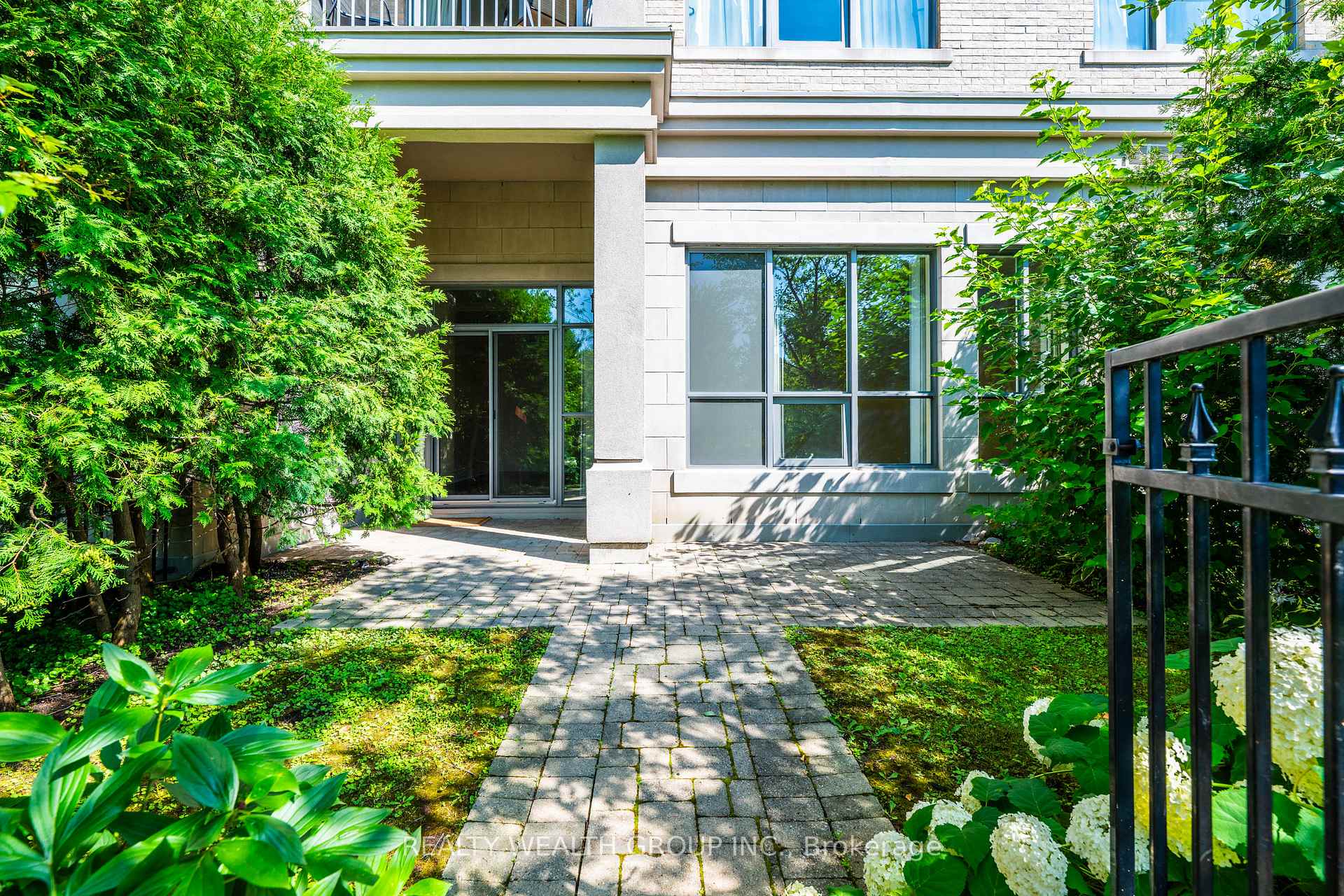 Photo 22 of Unit 108, 180 John Way, Aurora, Bayview Wellington — HOMEH