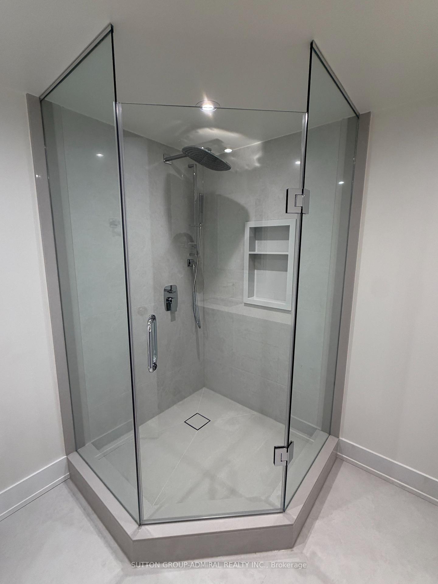 Photo 6 of Unit 202, 7440 Bathurst Street, Vaughan, Brownridge — HOMEH