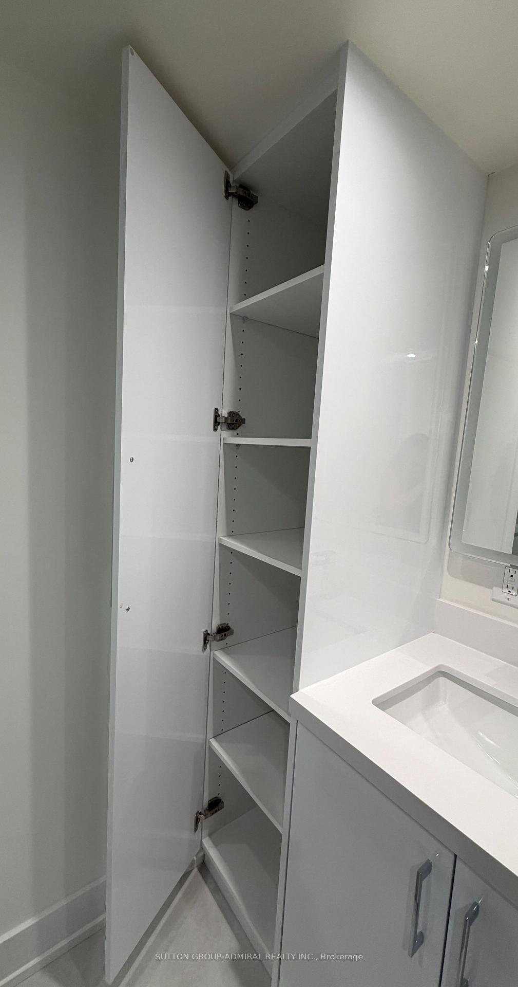 Photo 8 of Unit 202, 7440 Bathurst Street, Vaughan, Brownridge — HOMEH