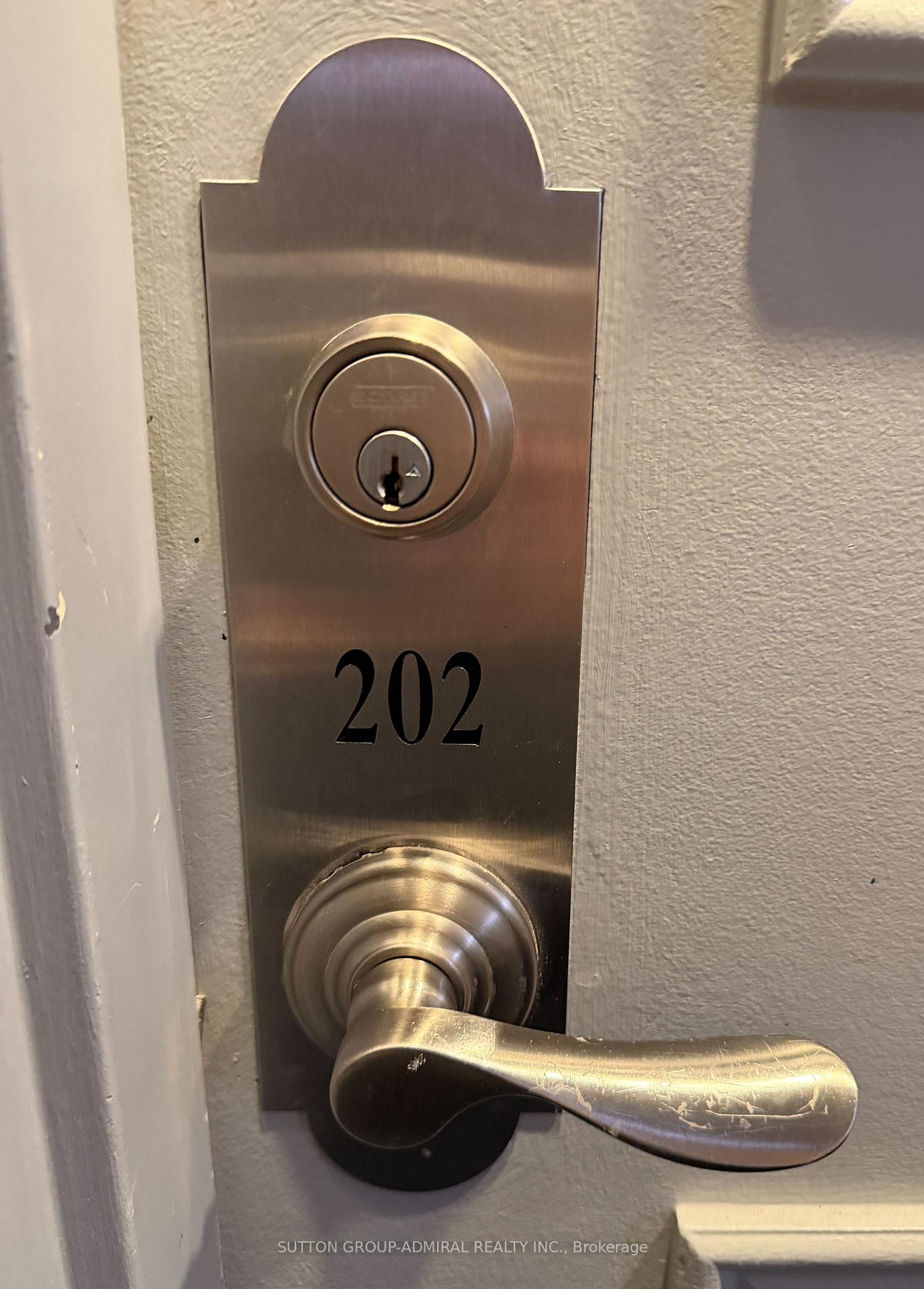 Photo 13 of Unit 202, 7440 Bathurst Street, Vaughan, Brownridge — HOMEH
