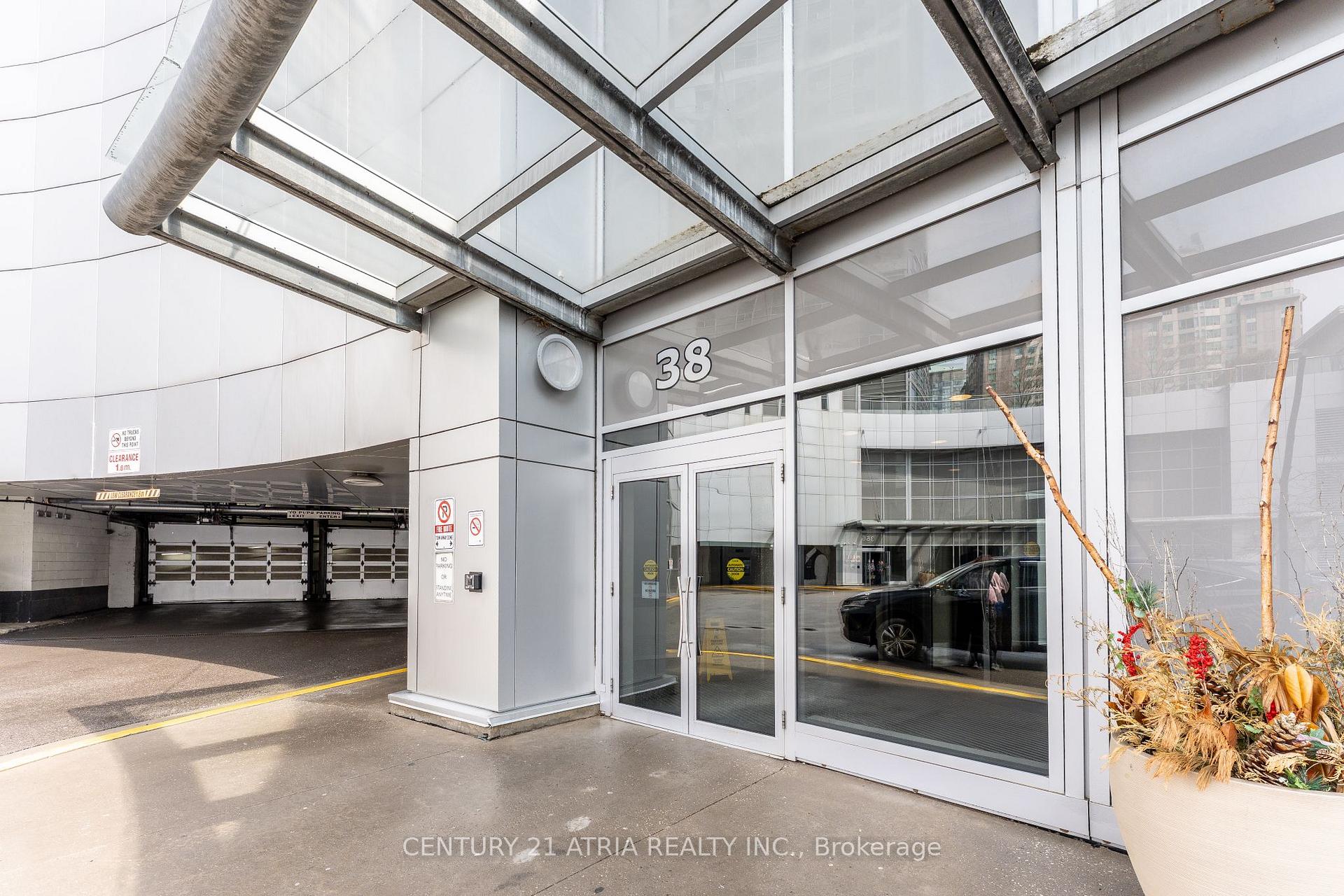 Photo 2 of Unit 3112, 38 Lee Centre Drive, Scarborough, Woburn — HOMEH