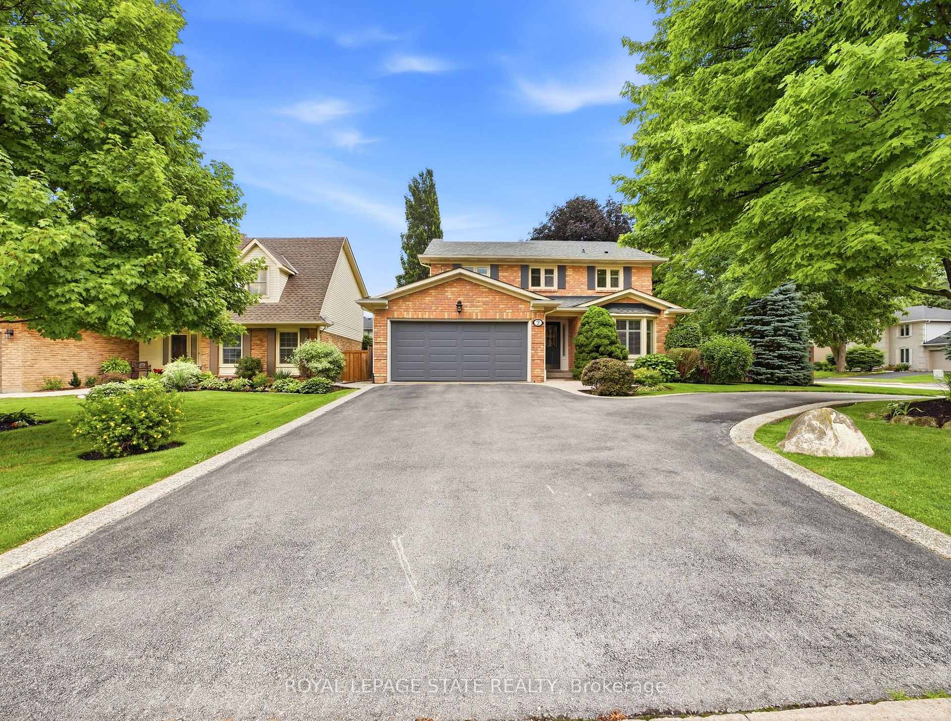 Photo 2 of 2 Charterhouse Crescent, Hamilton, Ancaster — HOMEH