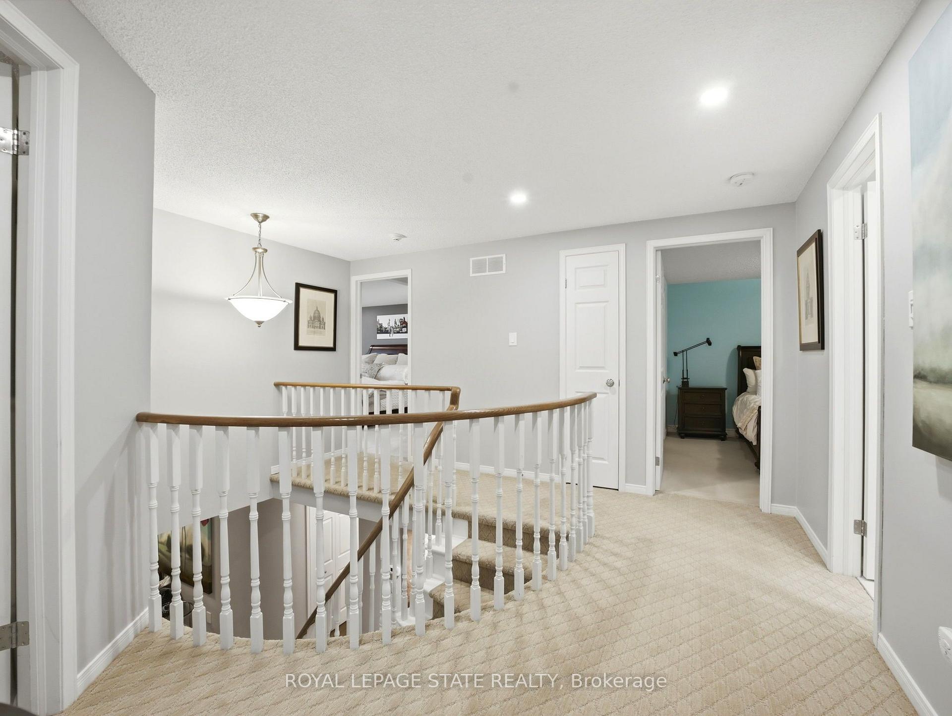 Photo 23 of 2 Charterhouse Crescent, Hamilton, Ancaster — HOMEH