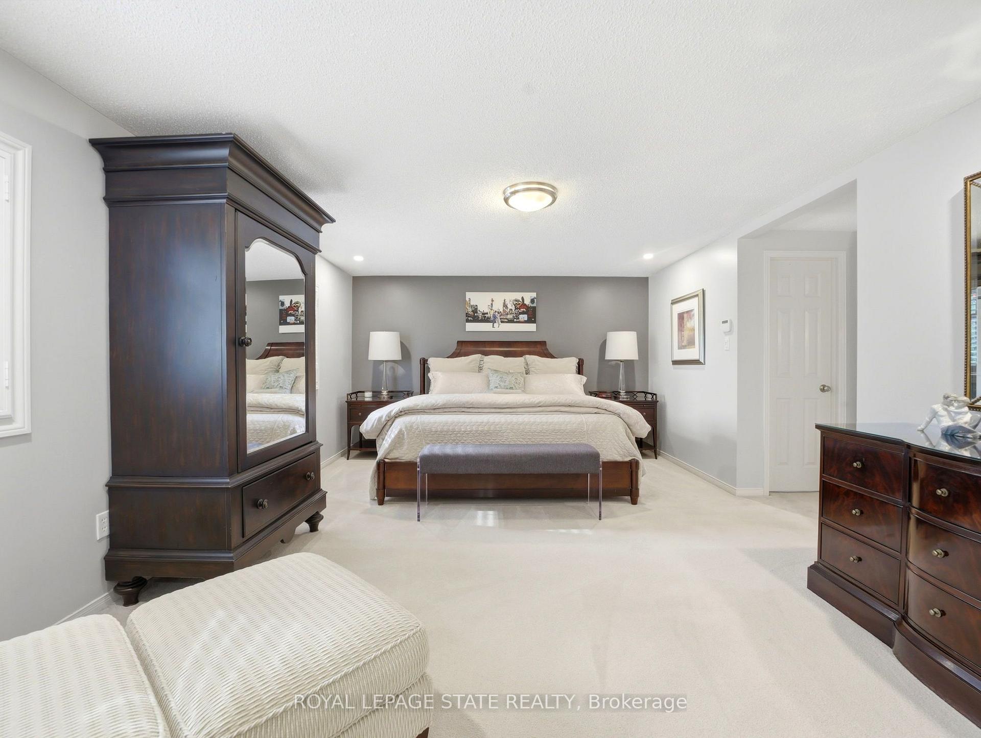 Photo 25 of 2 Charterhouse Crescent, Hamilton, Ancaster — HOMEH