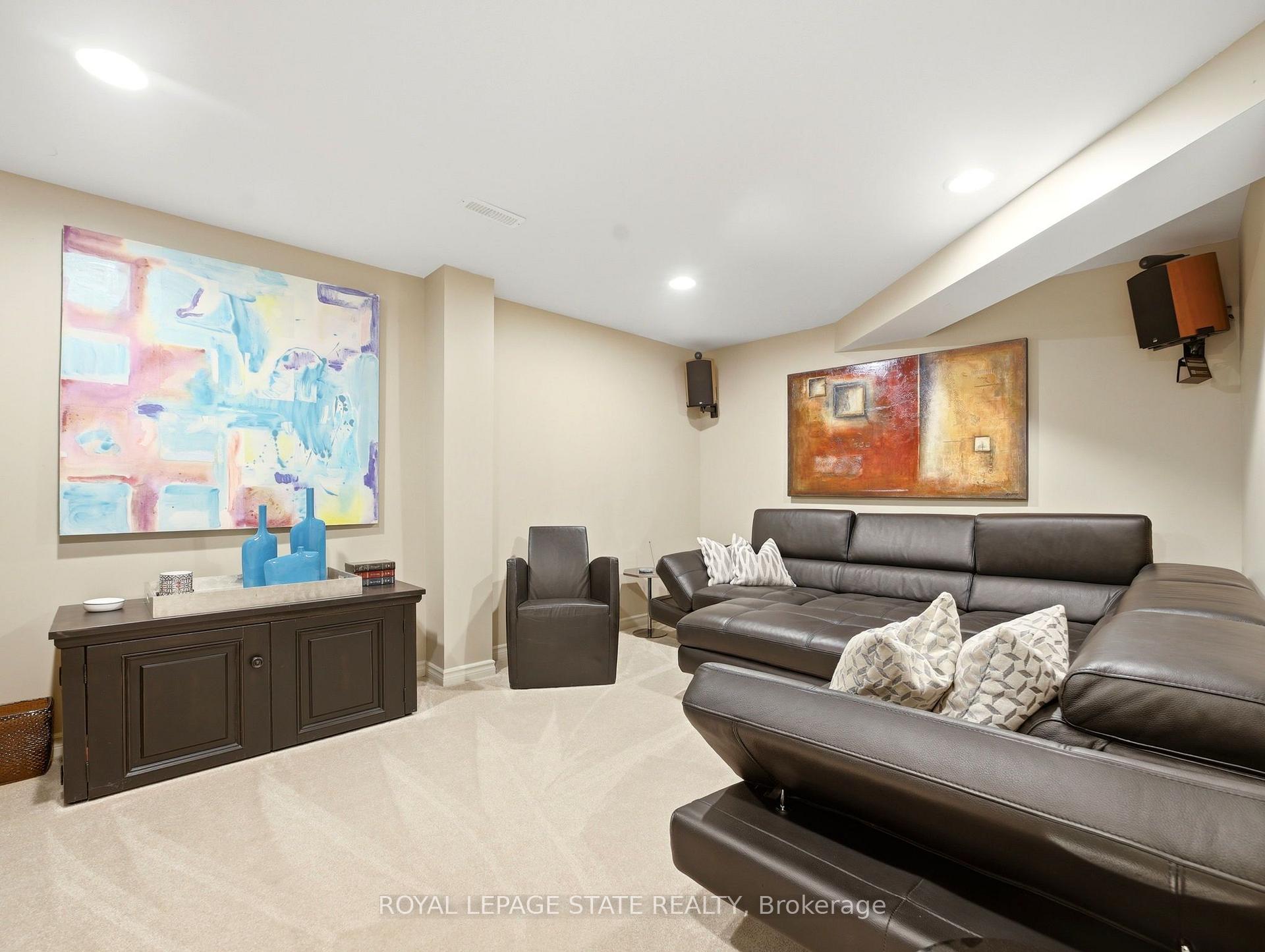 Photo 39 of 2 Charterhouse Crescent, Hamilton, Ancaster — HOMEH
