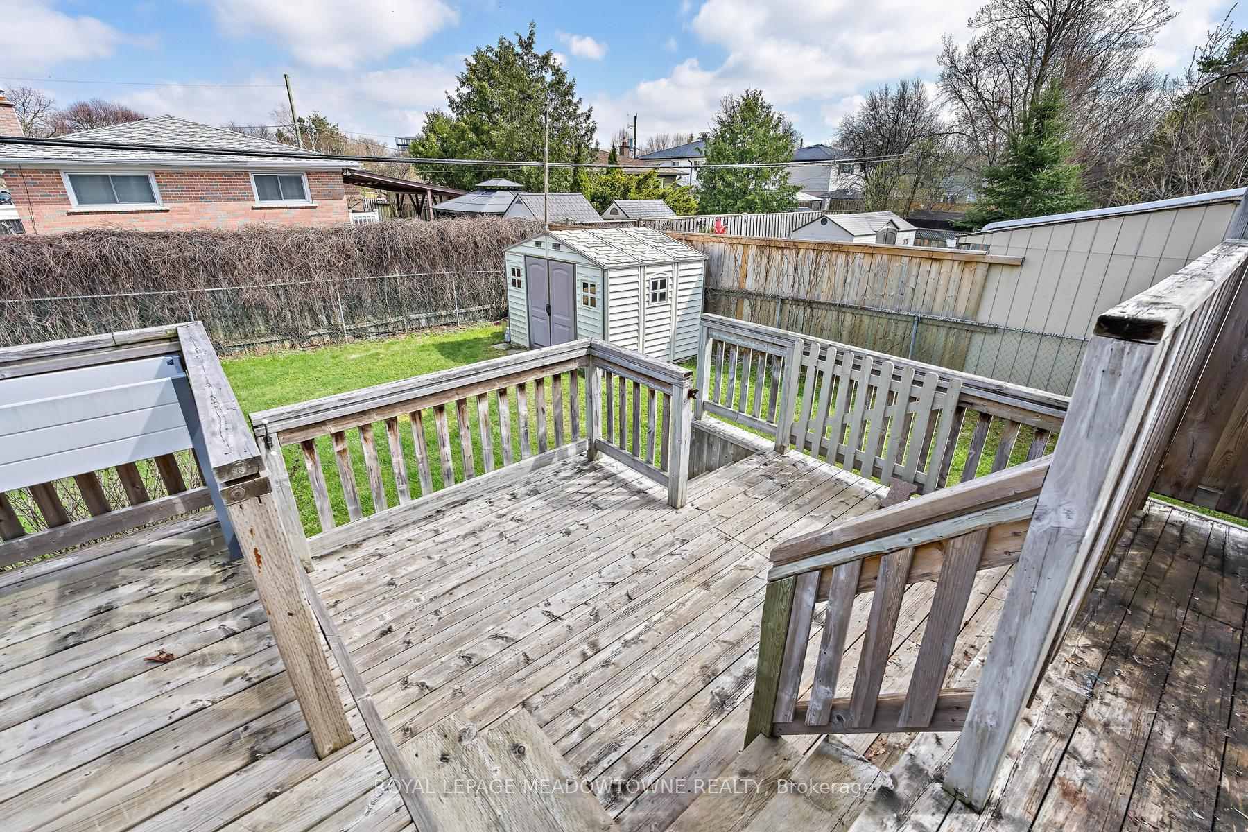Photo 19 of 456 Delrex Boulevard, Halton Hills, Georgetown — HOMEH