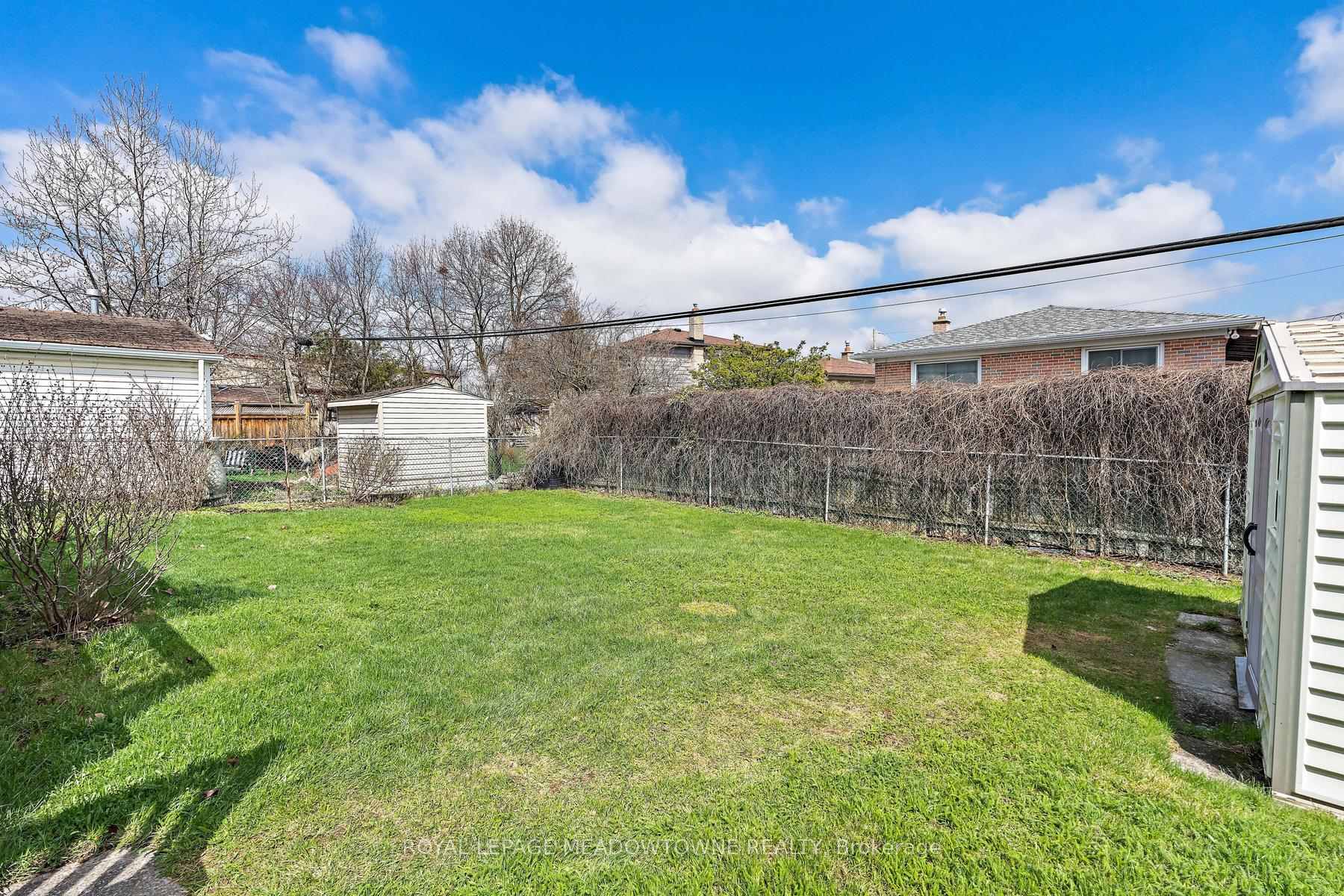 Photo 20 of 456 Delrex Boulevard, Halton Hills, Georgetown — HOMEH