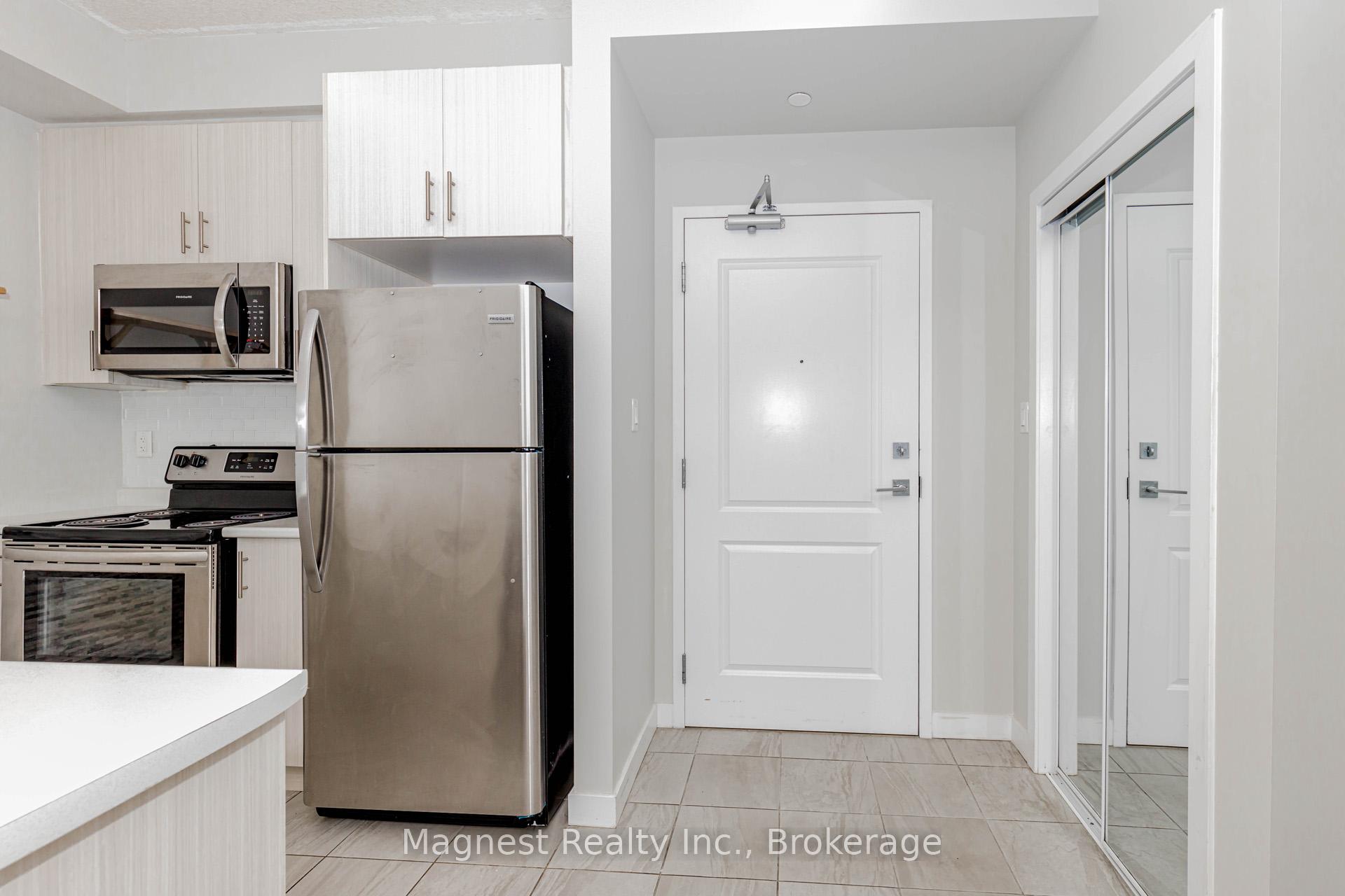 Photo 13 of Unit 326, 101 Shoreview Place, Hamilton, Stoney Creek — HOMEH