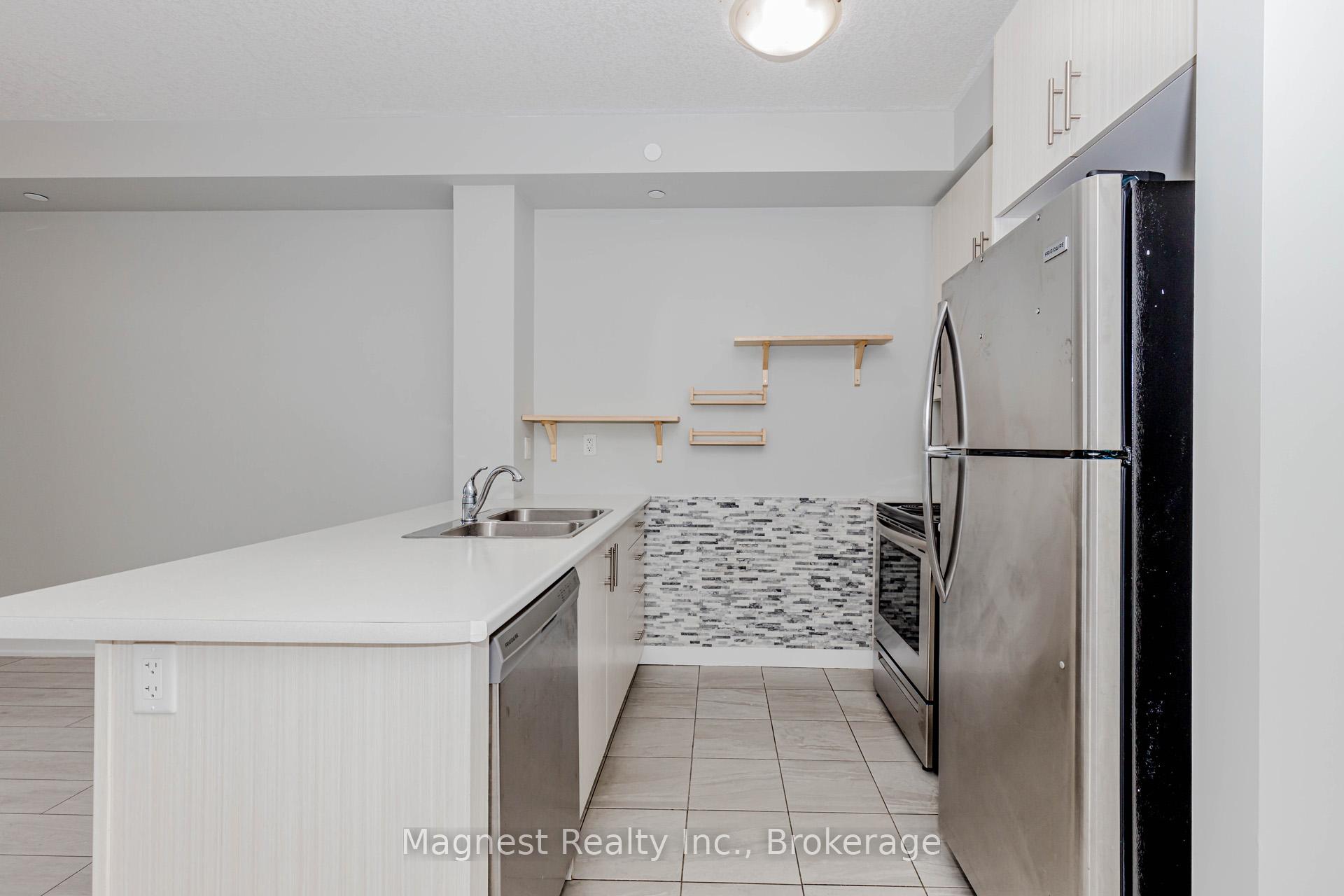 Photo 17 of Unit 326, 101 Shoreview Place, Hamilton, Stoney Creek — HOMEH