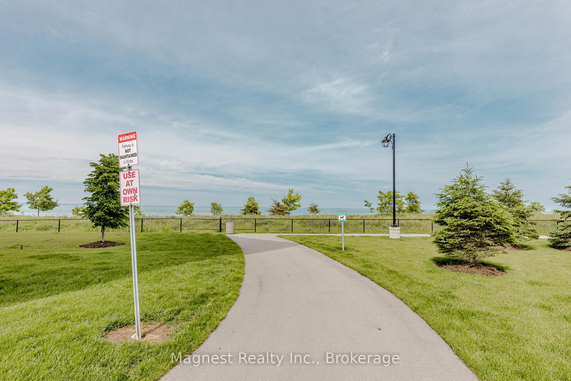 Photo 44 of Unit 326, 101 Shoreview Place, Hamilton, Stoney Creek — HOMEH