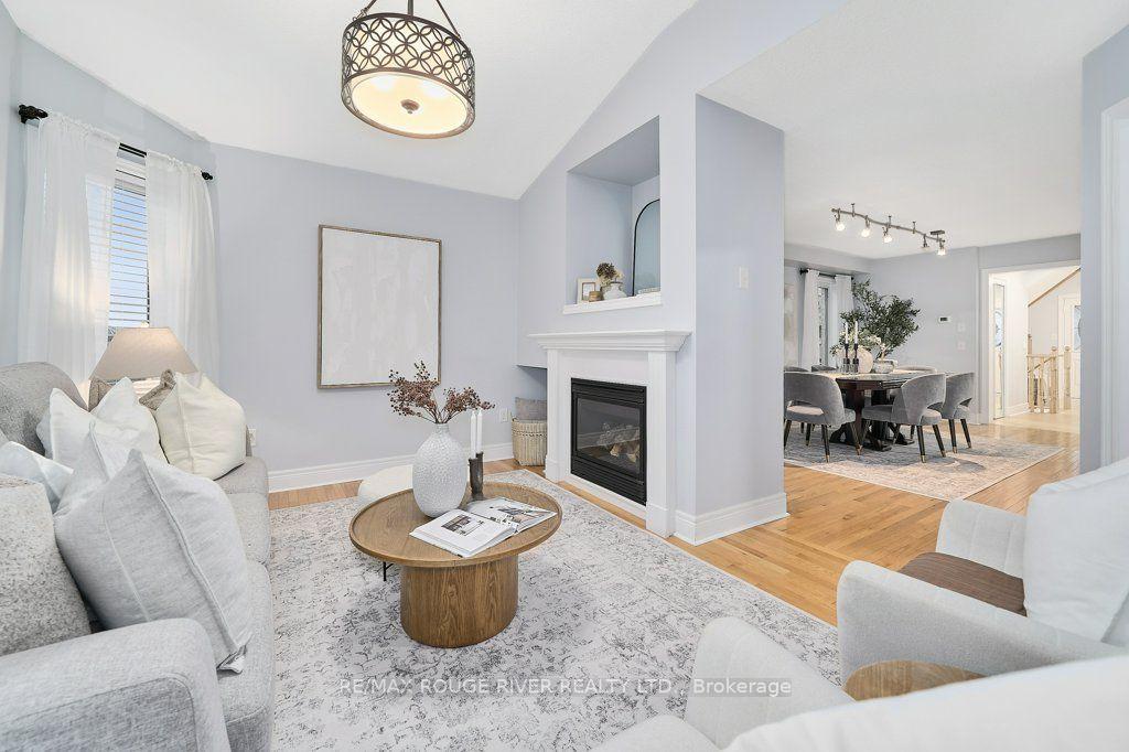 Photo 8 of 176 Bathgate Crescent, Clarington, Courtice — HOMEH