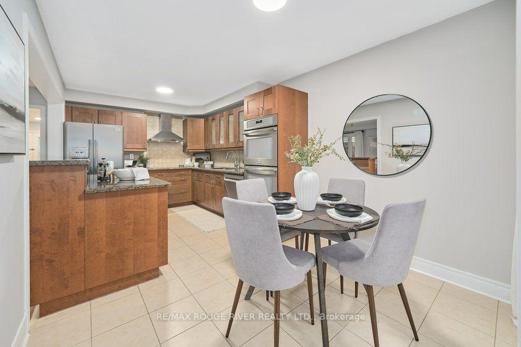 Photo 10 of 176 Bathgate Crescent, Clarington, Courtice — HOMEH