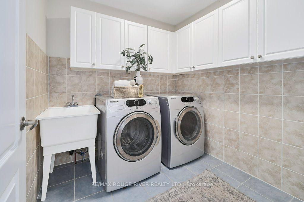 Photo 15 of 176 Bathgate Crescent, Clarington, Courtice — HOMEH