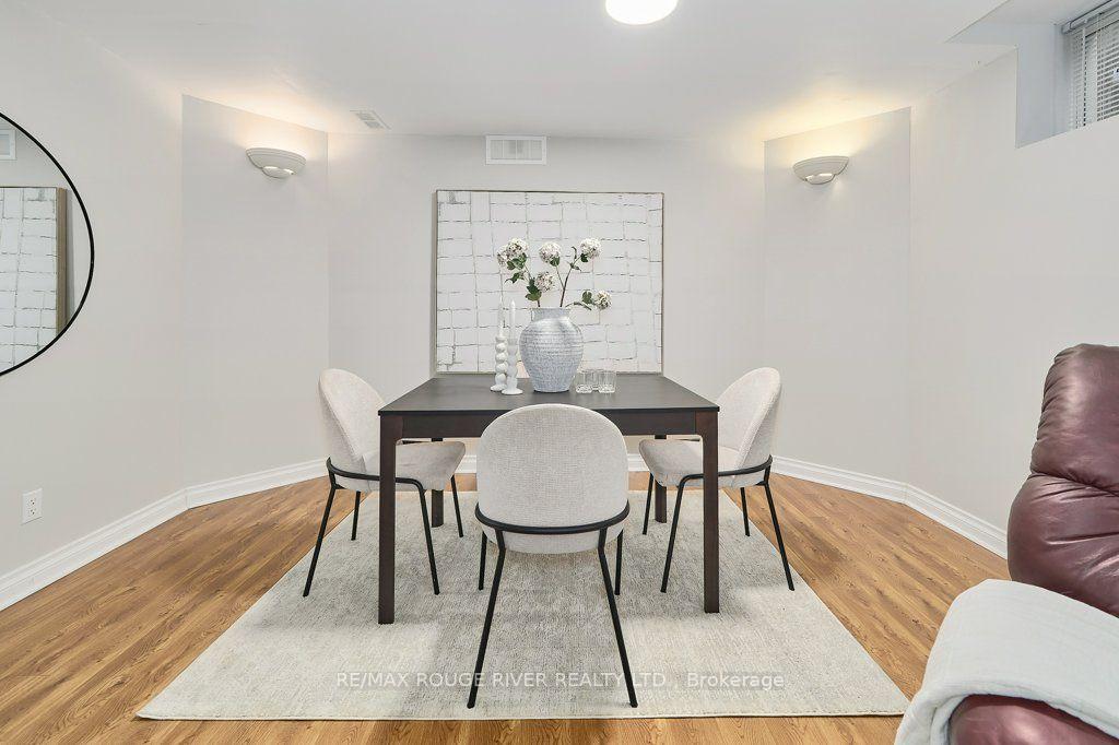Photo 23 of 176 Bathgate Crescent, Clarington, Courtice — HOMEH