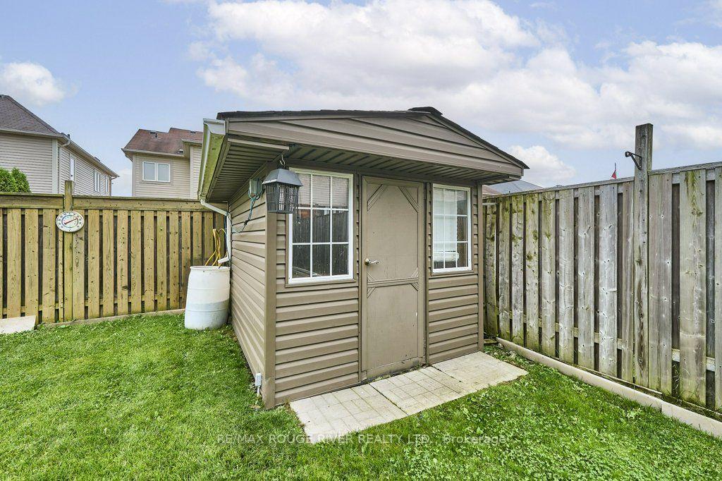 Photo 27 of 176 Bathgate Crescent, Clarington, Courtice — HOMEH