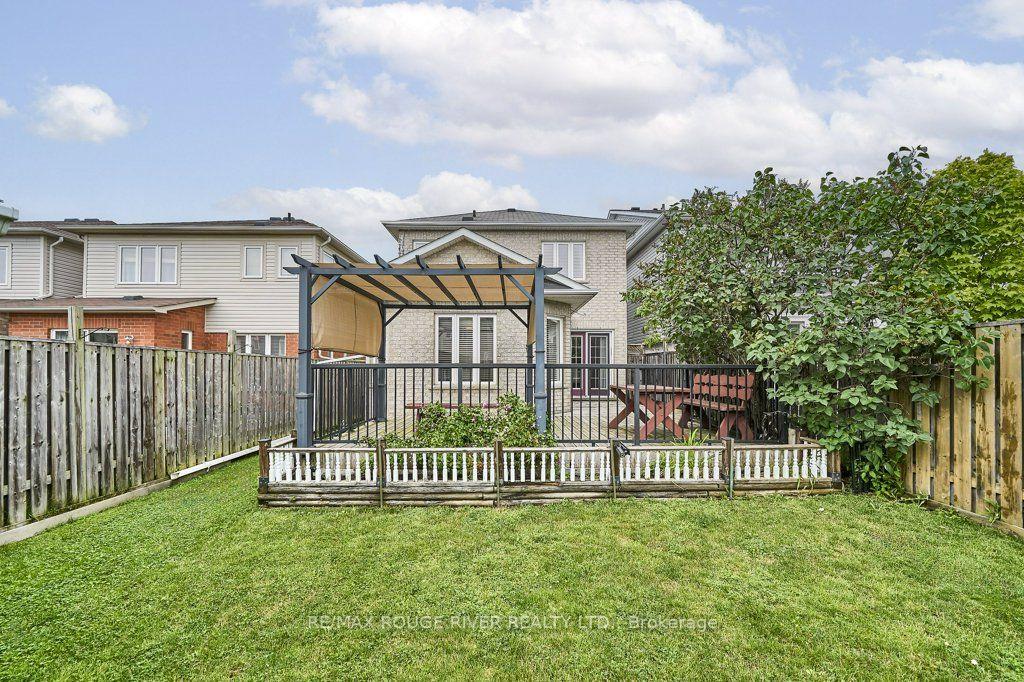 Photo 29 of 176 Bathgate Crescent, Clarington, Courtice — HOMEH