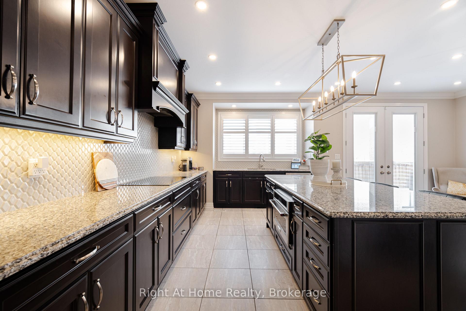 Photo 15 of 3318 Charles Biggar Drive, Oakville, Glenorchy — HOMEH