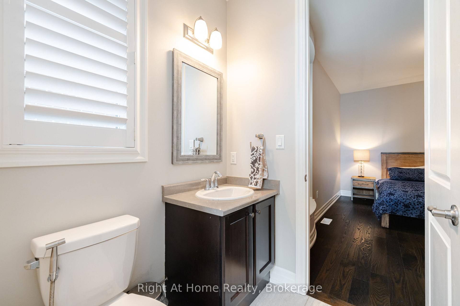 Photo 34 of 3318 Charles Biggar Drive, Oakville, Glenorchy — HOMEH