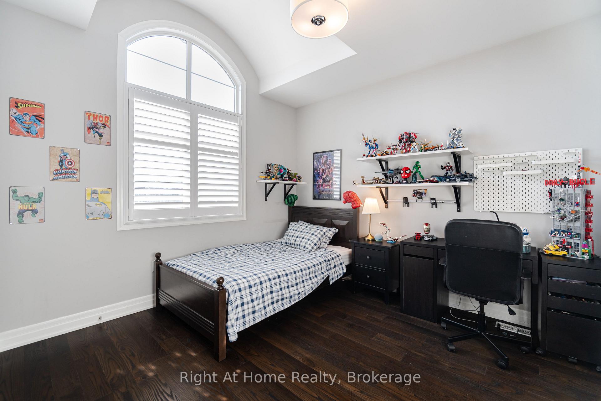 Photo 36 of 3318 Charles Biggar Drive, Oakville, Glenorchy — HOMEH
