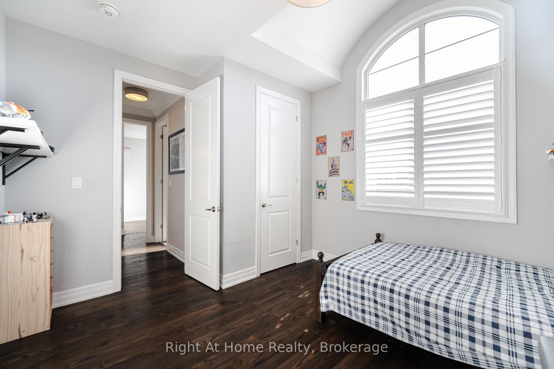Photo 37 of 3318 Charles Biggar Drive, Oakville, Glenorchy — HOMEH