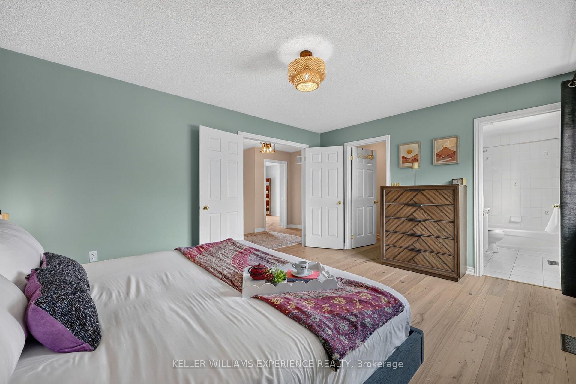 Photo 26 of 91 Thrushwood Drive, Barrie, 400 West — HOMEH