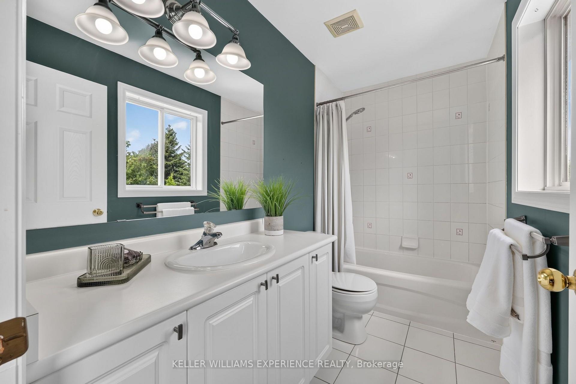 Photo 27 of 91 Thrushwood Drive, Barrie, 400 West — HOMEH