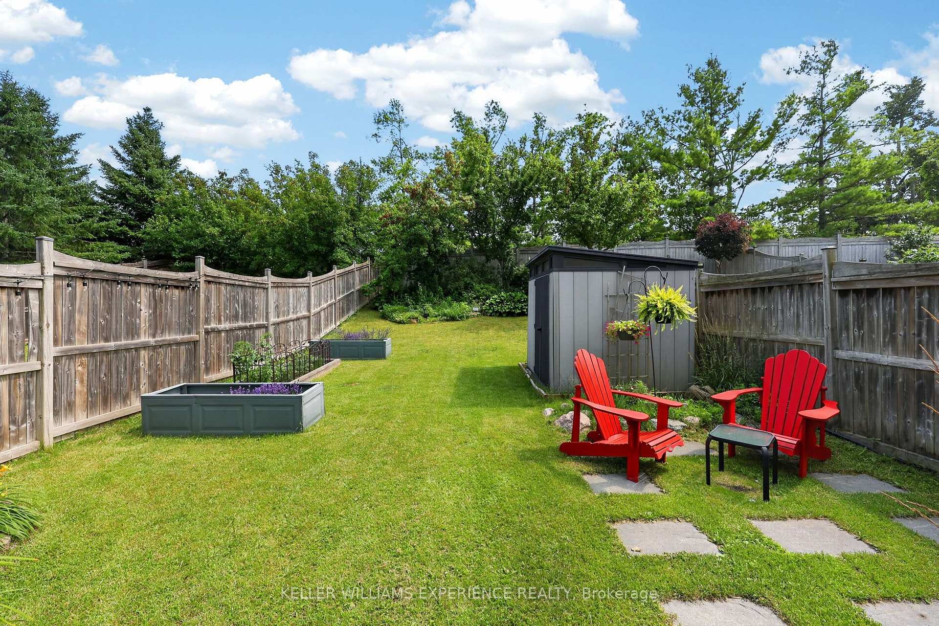 Photo 40 of 91 Thrushwood Drive, Barrie, 400 West — HOMEH
