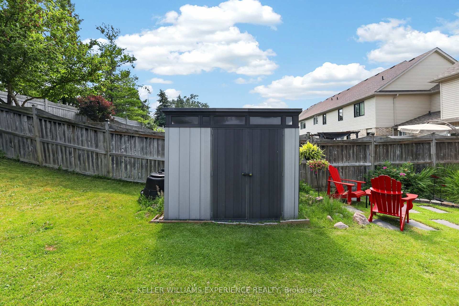 Photo 42 of 91 Thrushwood Drive, Barrie, 400 West — HOMEH