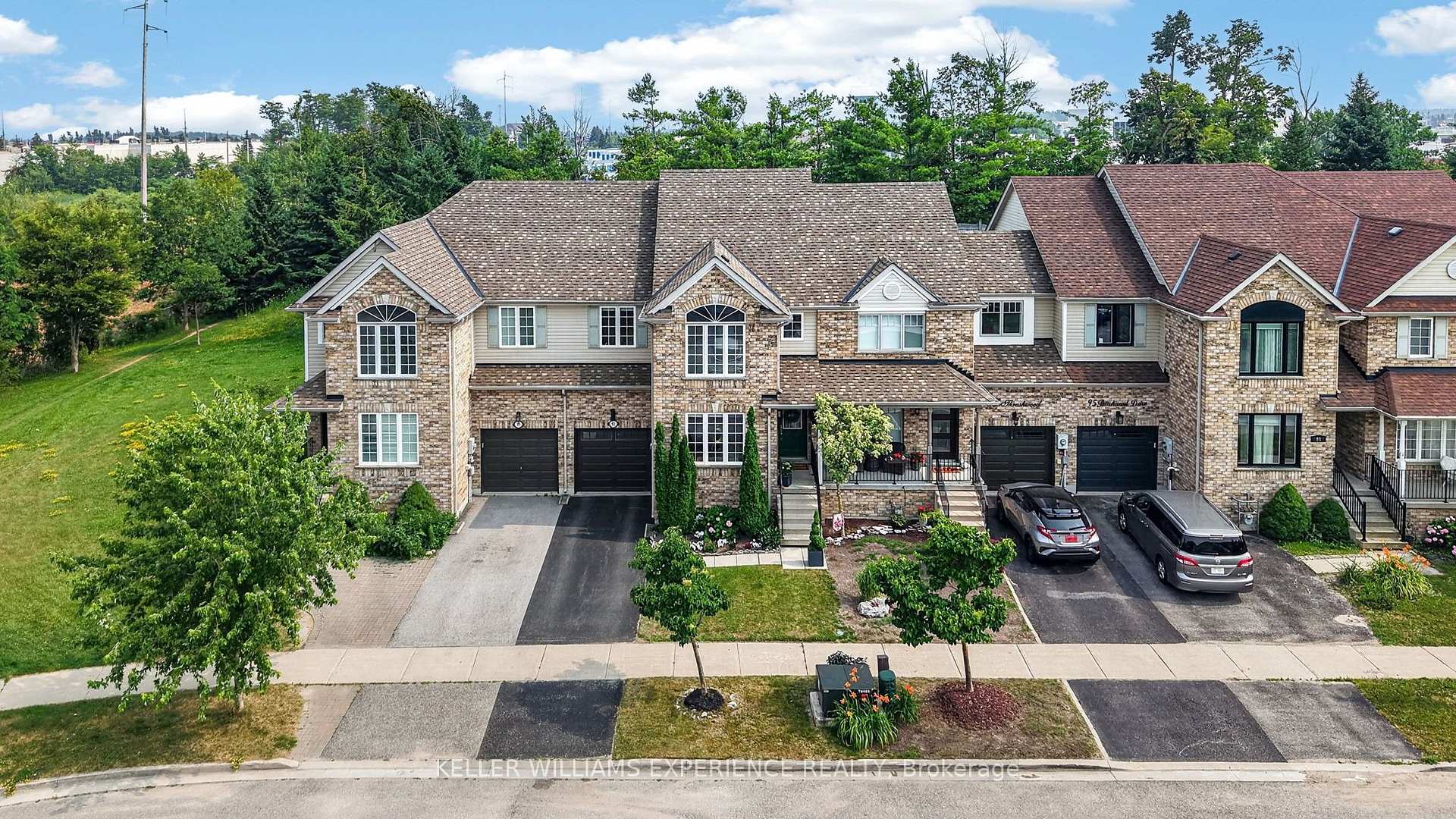 Photo 46 of 91 Thrushwood Drive, Barrie, 400 West — HOMEH