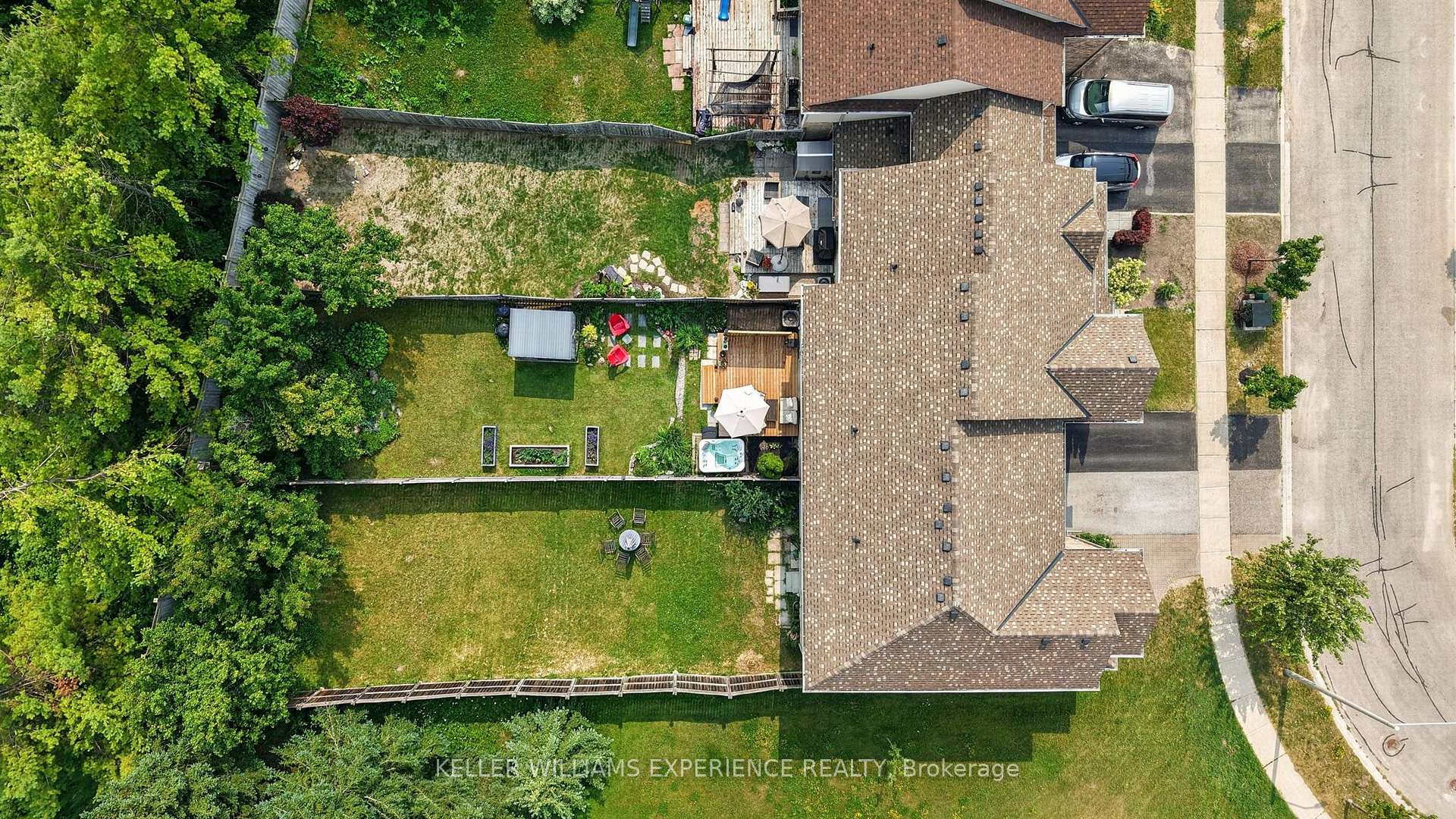 Photo 47 of 91 Thrushwood Drive, Barrie, 400 West — HOMEH