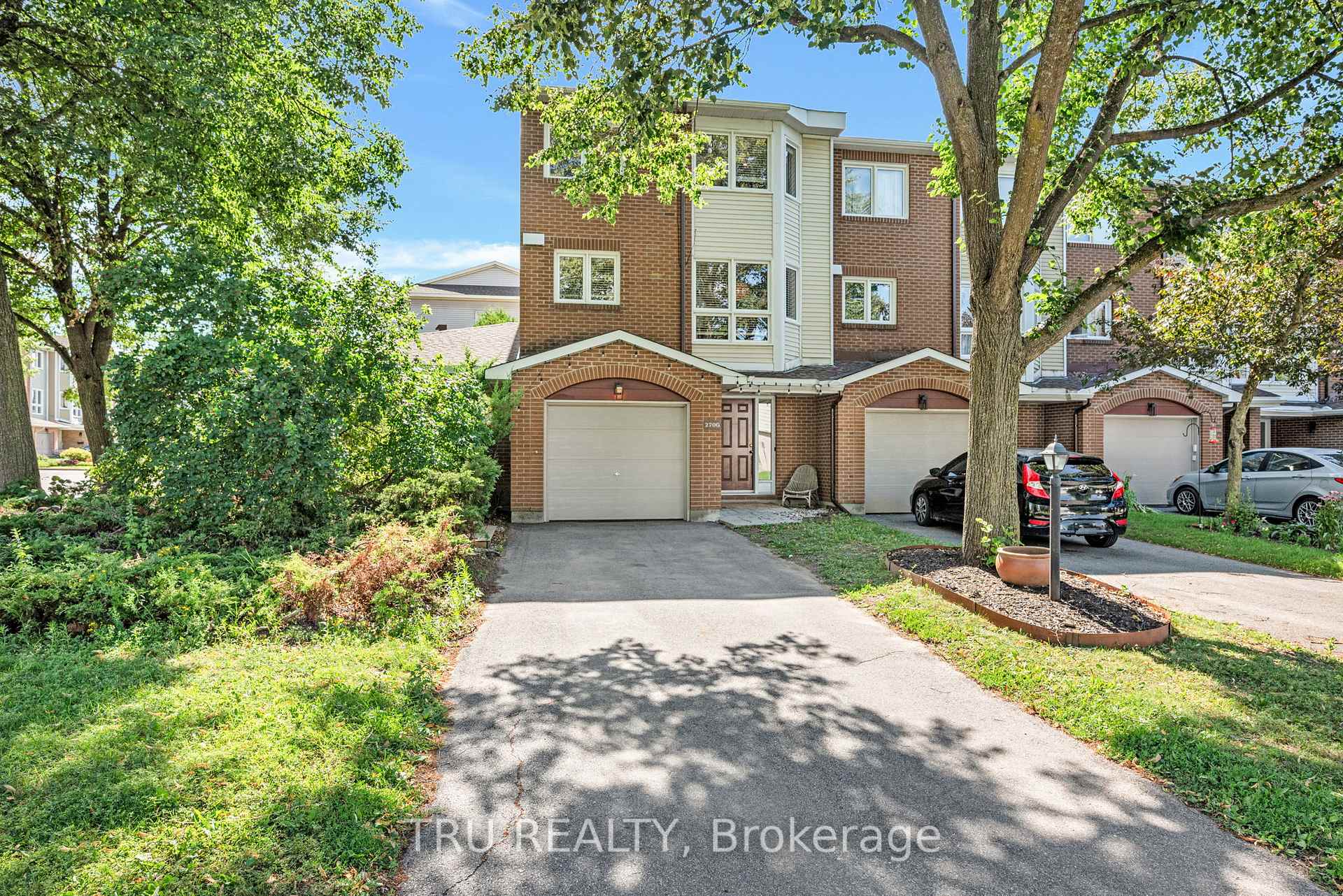 Photo 1 of Unit G, 270 Dalehurst Drive, Ottawa, Tanglewood — HOMEH