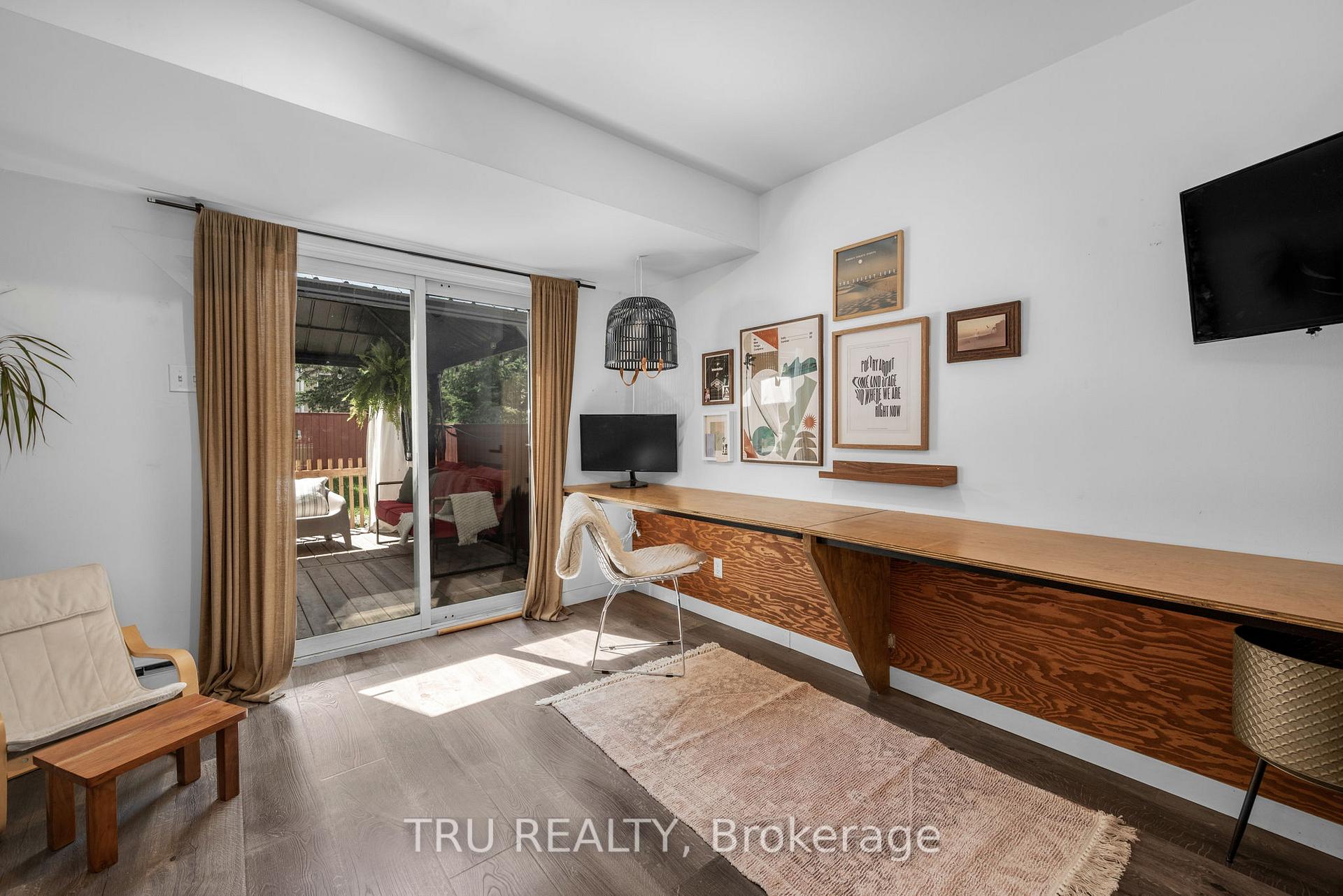 Photo 7 of Unit G, 270 Dalehurst Drive, Ottawa, Tanglewood — HOMEH