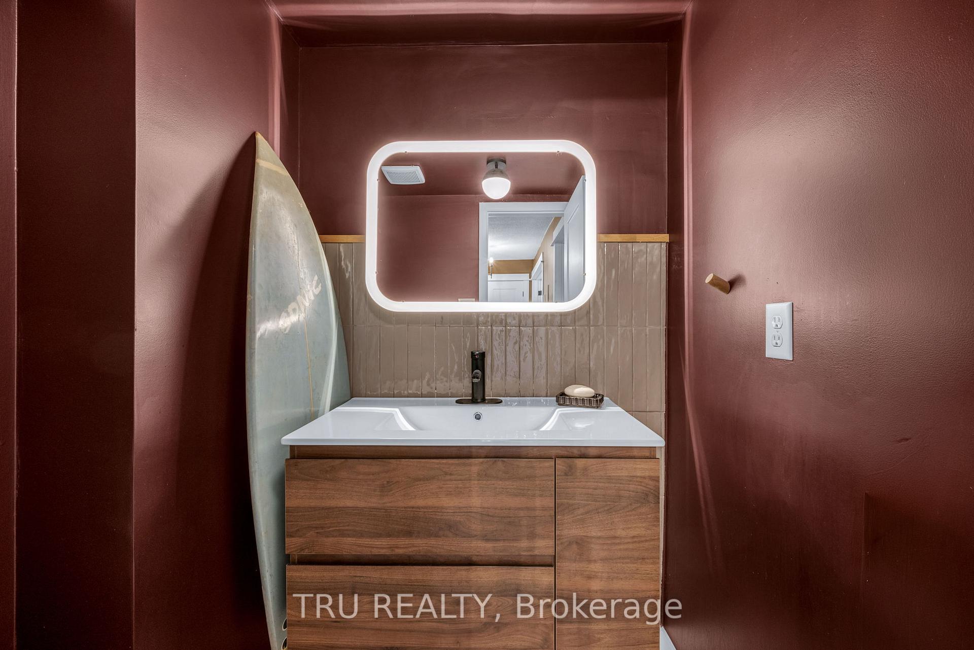 Photo 11 of Unit G, 270 Dalehurst Drive, Ottawa, Tanglewood — HOMEH