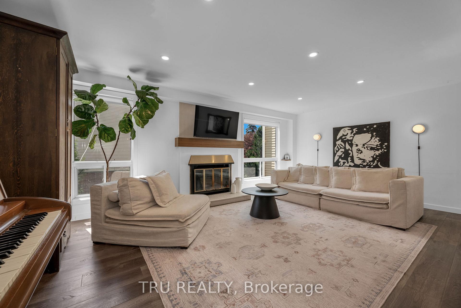 Photo 12 of Unit G, 270 Dalehurst Drive, Ottawa, Tanglewood — HOMEH
