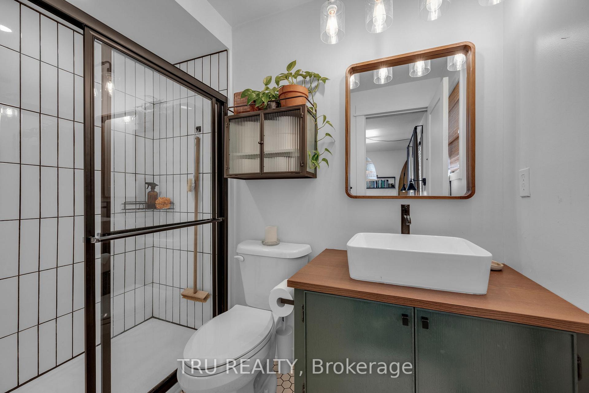 Photo 35 of Unit G, 270 Dalehurst Drive, Ottawa, Tanglewood — HOMEH
