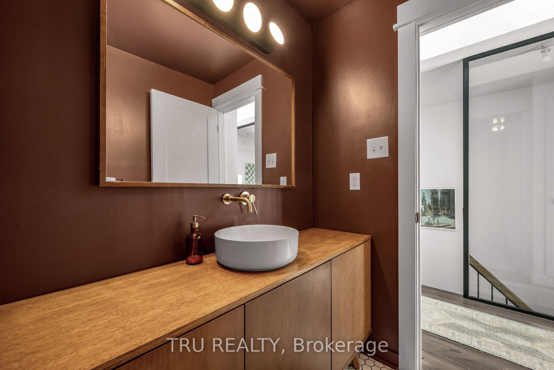 Photo 45 of Unit G, 270 Dalehurst Drive, Ottawa, Tanglewood — HOMEH