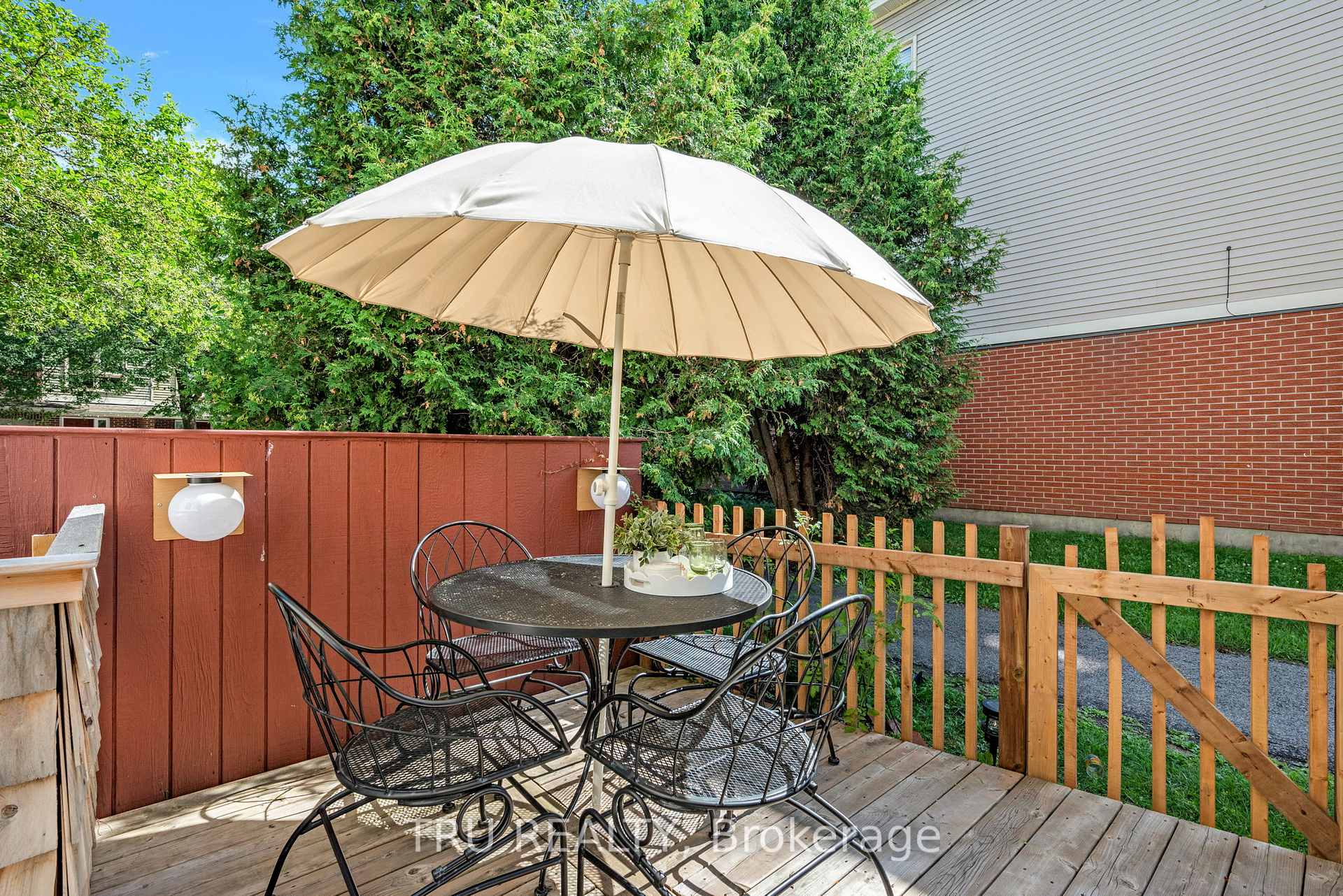 Photo 47 of Unit G, 270 Dalehurst Drive, Ottawa, Tanglewood — HOMEH