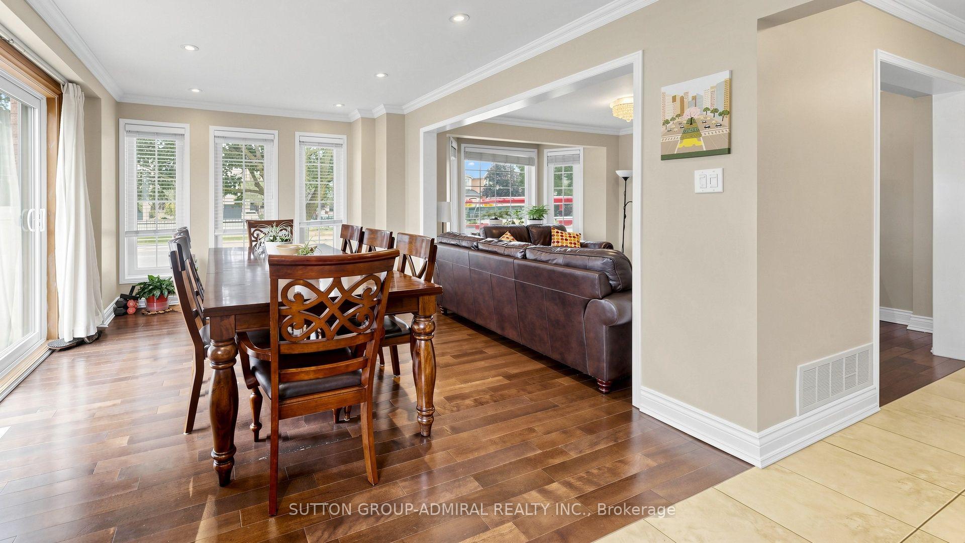 Photo 7 of 78 Alameda Circle, Vaughan, Beverley Glen — HOMEH