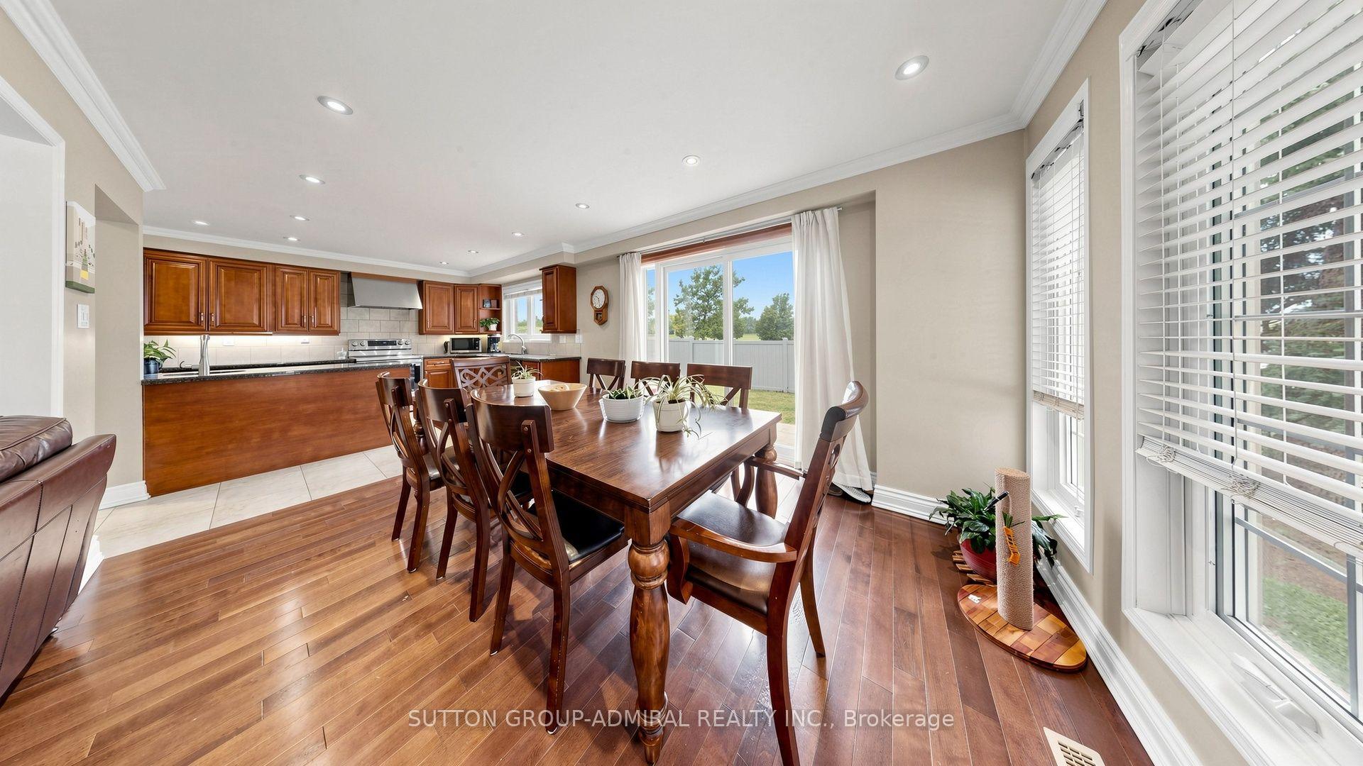 Photo 8 of 78 Alameda Circle, Vaughan, Beverley Glen — HOMEH