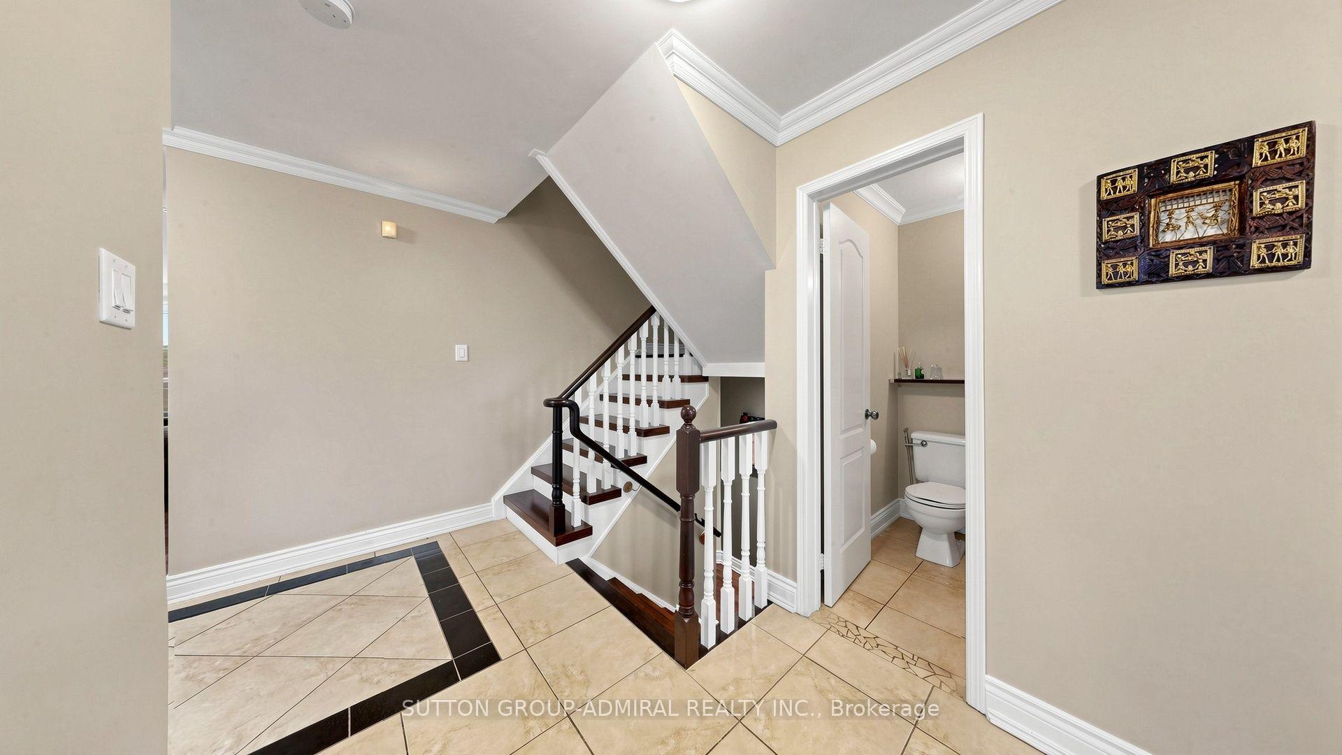 Photo 12 of 78 Alameda Circle, Vaughan, Beverley Glen — HOMEH