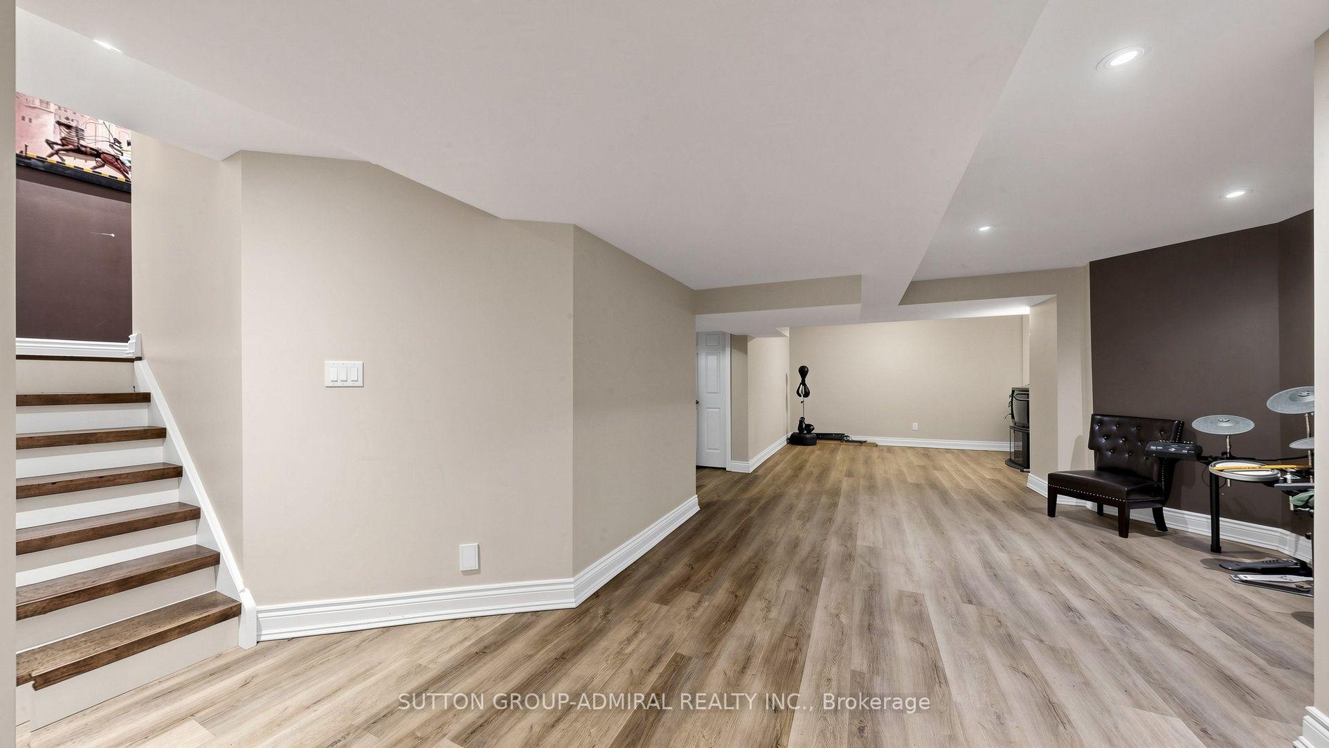 Photo 19 of 78 Alameda Circle, Vaughan, Beverley Glen — HOMEH