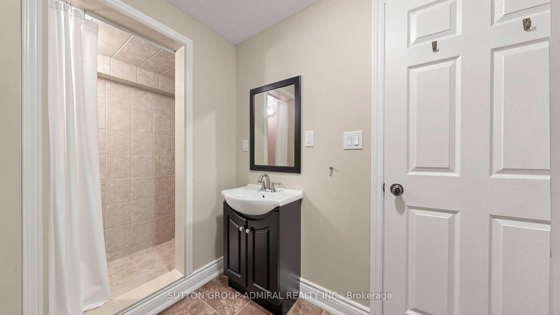 Photo 24 of 78 Alameda Circle, Vaughan, Beverley Glen — HOMEH