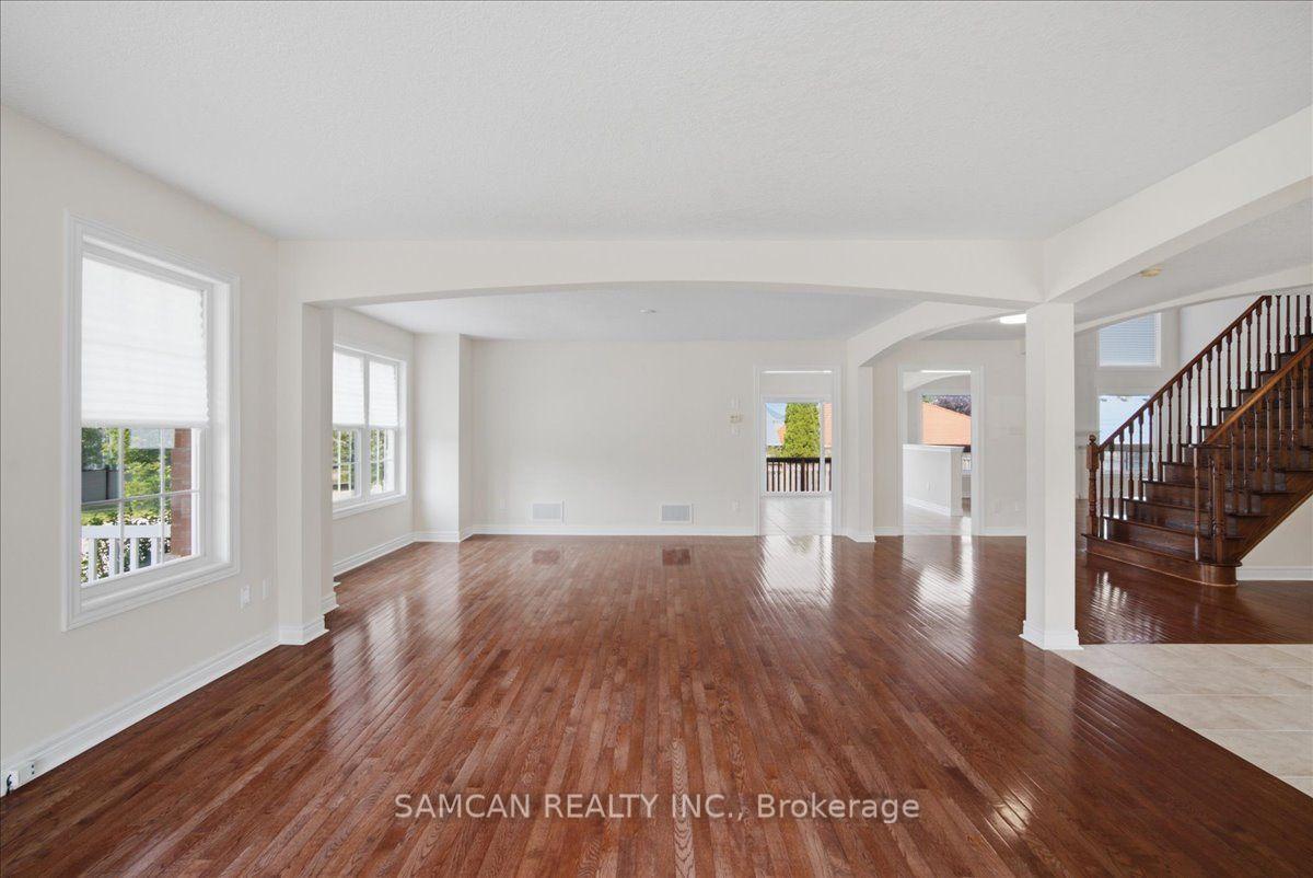 Photo 12 of 58 Hunter Way, Brantford, Empire — HOMEH