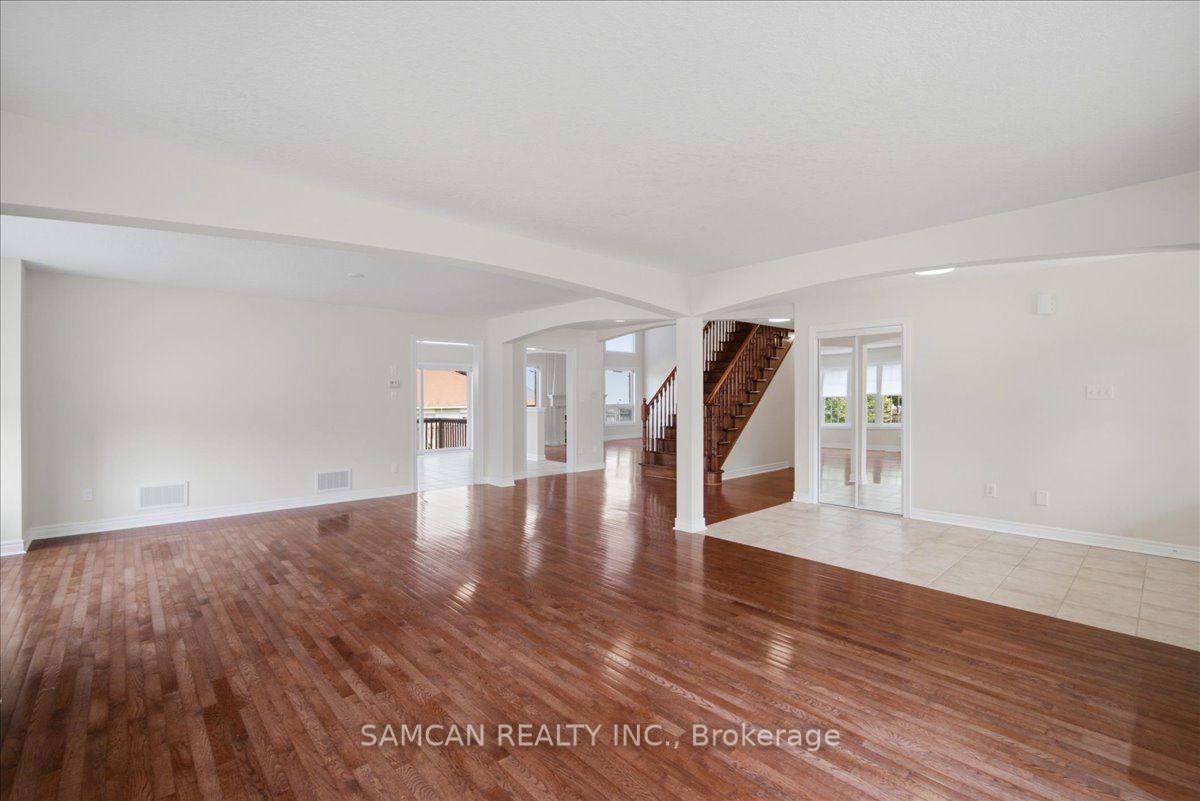 Photo 13 of 58 Hunter Way, Brantford, Empire — HOMEH