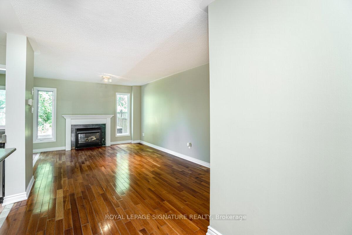 Photo 6 of 5135 Falconcrest Drive, Burlington, Uptown — HOMEH