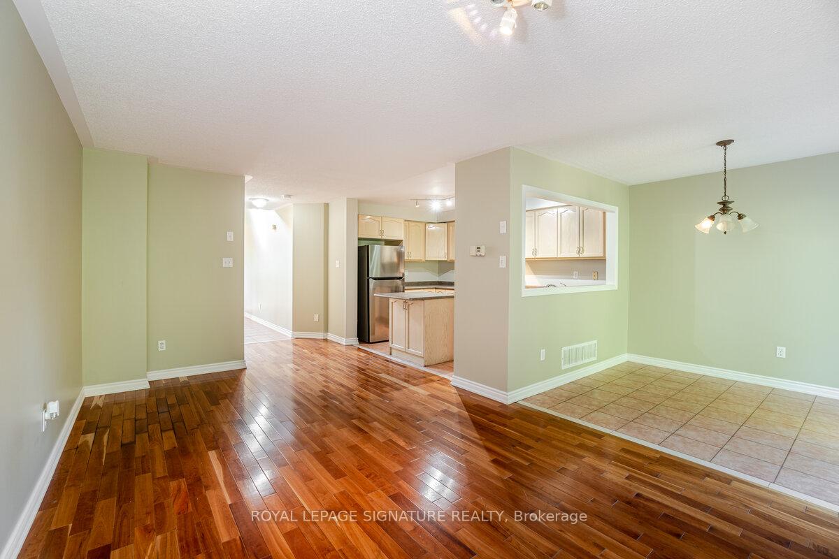 Photo 9 of 5135 Falconcrest Drive, Burlington, Uptown — HOMEH